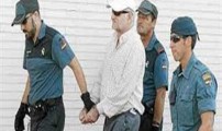 القضاء المغربي يرجئ النظر في قضية البريطاني المتهم باختطاف واغتصاب أطفال تطوان..