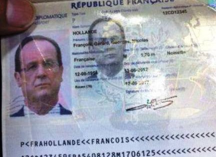 تسريب صور لجواز الرئيس الفرنسي في مطار بغداد
