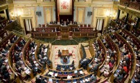 مجلس الشيوخ الإسباني يصادق على القانون التنظيمي حول تنازل الملك خوان كارلوس الأول عن العرش