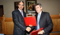 المغرب والبنك الأوروبي للاستثمار يوقعان اتفاقية قرض بقيمة 1,65 مليار درهم لتمويل برنامج عصرنة الشبكة الطرقية