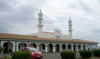 دعوة إلى عامة المسلمين للمساهمة في اقتناء مسجد بمدينة سرفيرا باسبانيا‎