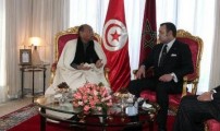 الجزائر قلقة بالزيارة الملكية لتونس