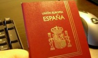 رفض منح الجنسية الإسبانية لمغربي لجهله اسم ملعب نادي برشلونة