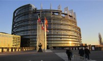 إخلاء مؤقت لمقر البرلمان الاوربي  ببروكسل بسبب سيارة مشبوهة