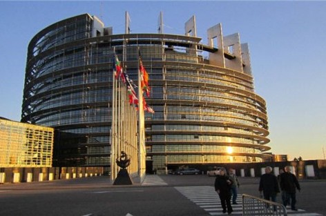 إخلاء مؤقت لمقر البرلمان الاوربي  ببروكسل بسبب سيارة مشبوهة