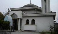 المجلس الإقليمي بإقليم “لومبارديا” شمالي إيطاليا  يصدر قانون يمنع إنشاء المساجد بالإقليم