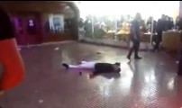 ثلاث شبان جزائريين بإسبانيا  يقتلون شابا مغربيا بسبب دفاعه عن وطنه+فيديو