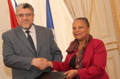 الحكومة توافق على بروتوكول إضافي ملحق باتفاقية التعاون القضائي في الميدان الجنائي بين المغرب وفرنسا