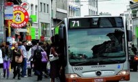 فرنسية توجه عبارات عنصرية ضد مغاربة في الحافلة 71 في بروكسيل