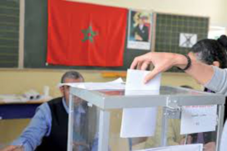 المغاربة يتوجهون اليوم الى مكاتب الاقتراع للادلاء باصواتهم في انتخابات محلية وجهوية