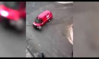 سيارة اسعاف تدهس امراة في مدينة طنجة
