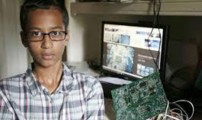 أوباما يدعو طفلا مسلما له 13 اختراعا إلى البيت الأبيض بعد أن اعتقلته الشرطة بتهمة “الإرهاب”