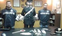فيديو لحظة اعتقال أربعة مغاربة في إيطاليا يروجون المخدرات في حالة تلبس