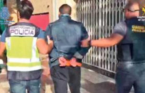 السلطات الاسبانية تعتقل بارون مخدرات مغربي مبحوث عنه من الانتربول بألميرية