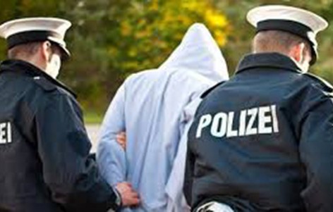 السلطات الالمانية تعتقل 3 أشخاص بمدينة أولم للاشتباه بهم في تمويل الارهاب