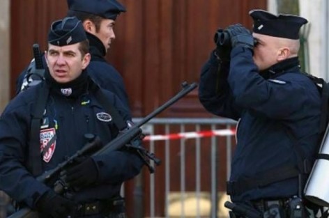 احتجاز رهائن داخل كنيسة بفرنسا وانباء عن مقتل إثنين من طرف مسلحين
