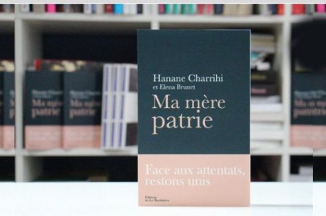 شابة مغربية فرنسية تنعي والدتها ضحية الإرهاب في كتاب « وطني الأم ».