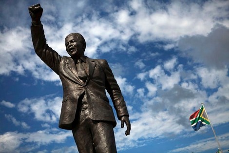 زوما ينسف أحلام مانديلا .. و”المخاطر” تتربص بجنوب إفريقيا