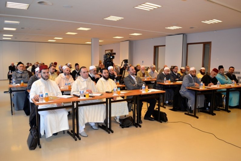 المجلس الأوروبي للعلماء المغاربة ينظم دورة علمية تكوينية في الفقه وأصوله بمدينة لييج.