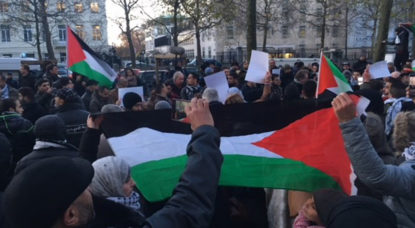 مسيرة ببروكسيل أمام مقر السفارة الأمريكية للإحتجاج على قرار الرئيس الأمريكي دونالد ترامب بالإعتراف بالقدس كعاصمة لإسرائيل.