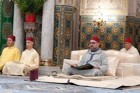 أمير المؤمنين الملك محمد السادس يترأس بمسجد حسان بالرباط حفلا دينيا كبيرا إحياء لليلة القدر المباركة.