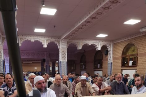 مسجد المتقين ببروكسيل يستضيف عباد الرحمان على مائدة الإفطار و يحقق مقاصد كبرى.