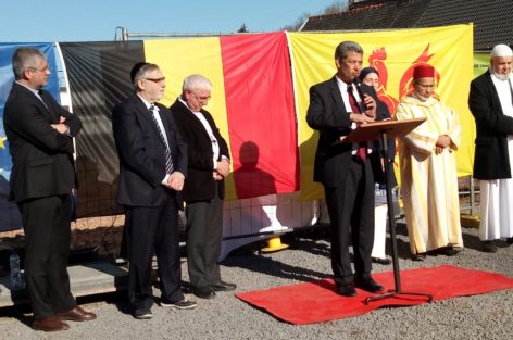 بحضور سفير المملكة المغربية ببلجيكا و شخصيات مهمة تدشين بناء صرح ديني كبير بمدينة كورت سانت إتيان البلجيكية.
