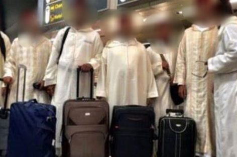 فرار 13 إماما في فرنسا بعد انتهاء مهامه الدينية في رمضان